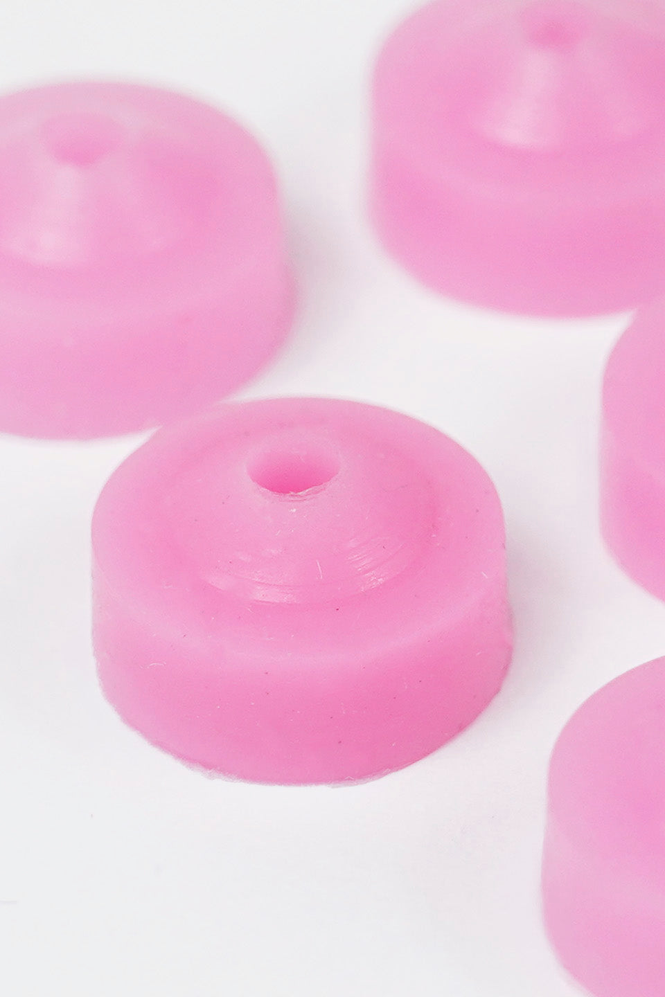 Immagine ravvicinata di un gommino per punta di protezione manipolo marathon rosa in silicone.