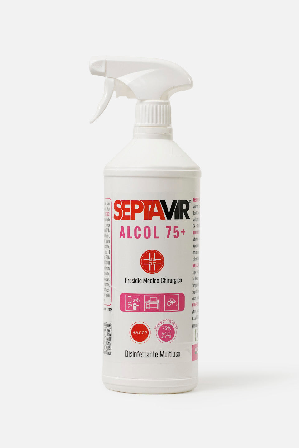 primo piano del disinfettante per superfici septavir75+ con tappo nebulizzatore a spray