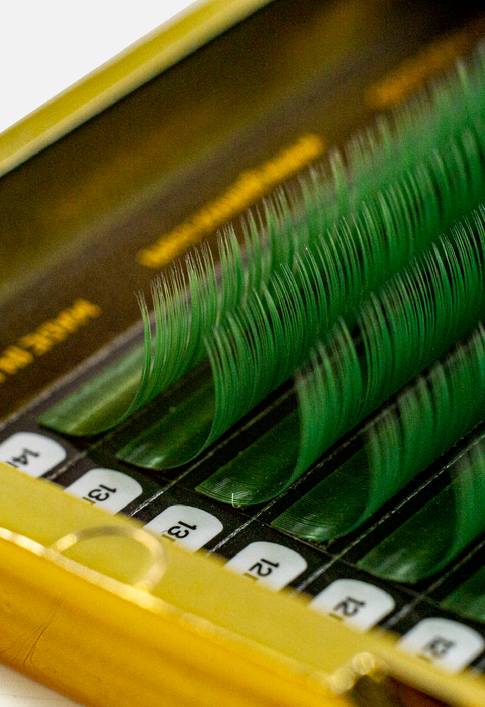 Box extension ciglia colorate Verde Scuro curva C sp. 0,10 mm; lunghezza 7–14 mm Silk - Box extension ciglia - Gamax