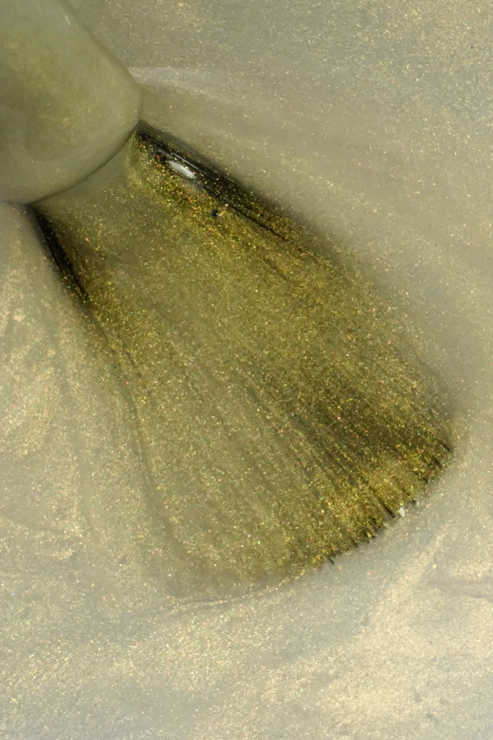 Semi-permanent nail polish iridescent gold Cometa 15 ml