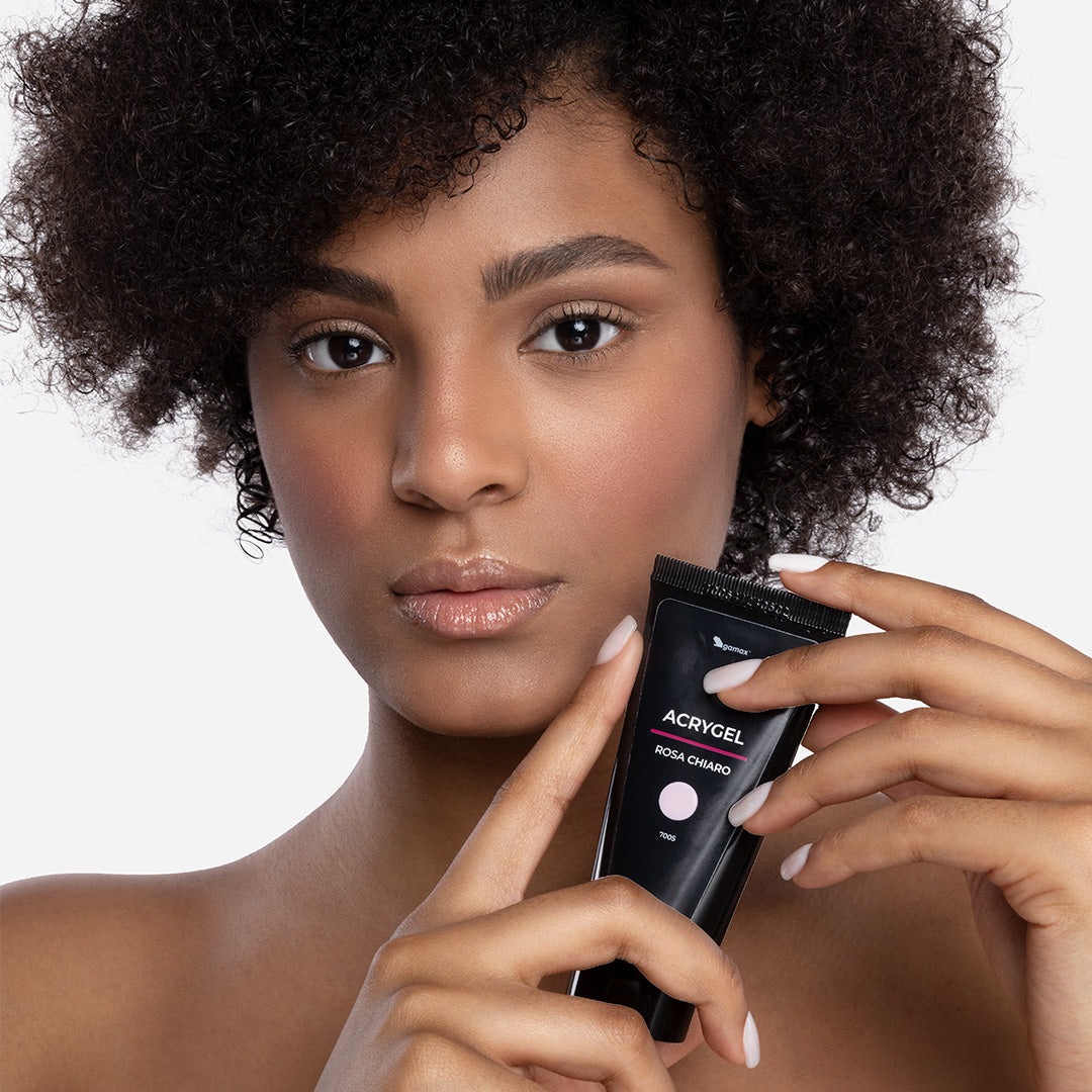 modella mostra acrygel gamax