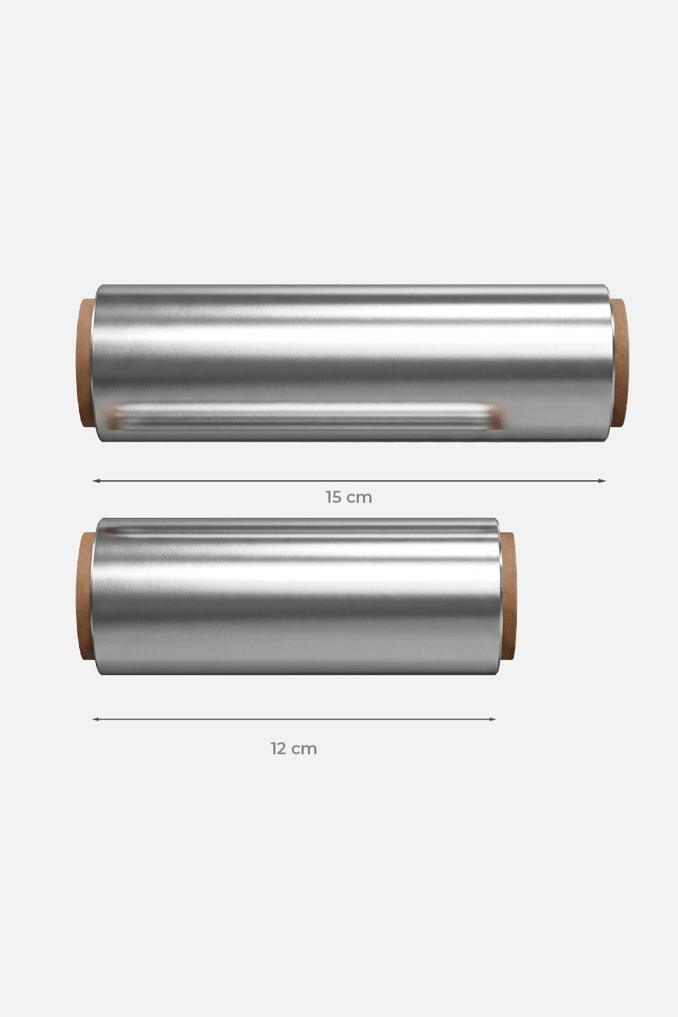 Due rotoli di stagnola argentata per capelli a confronto. Uno misura 12 cm e l'altro 15 cm