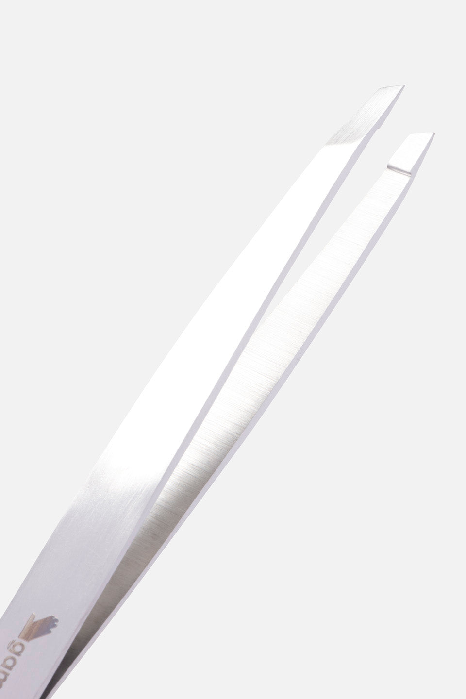 Pinzetta sopracciglia punta inclinata - Accessori - Gamax