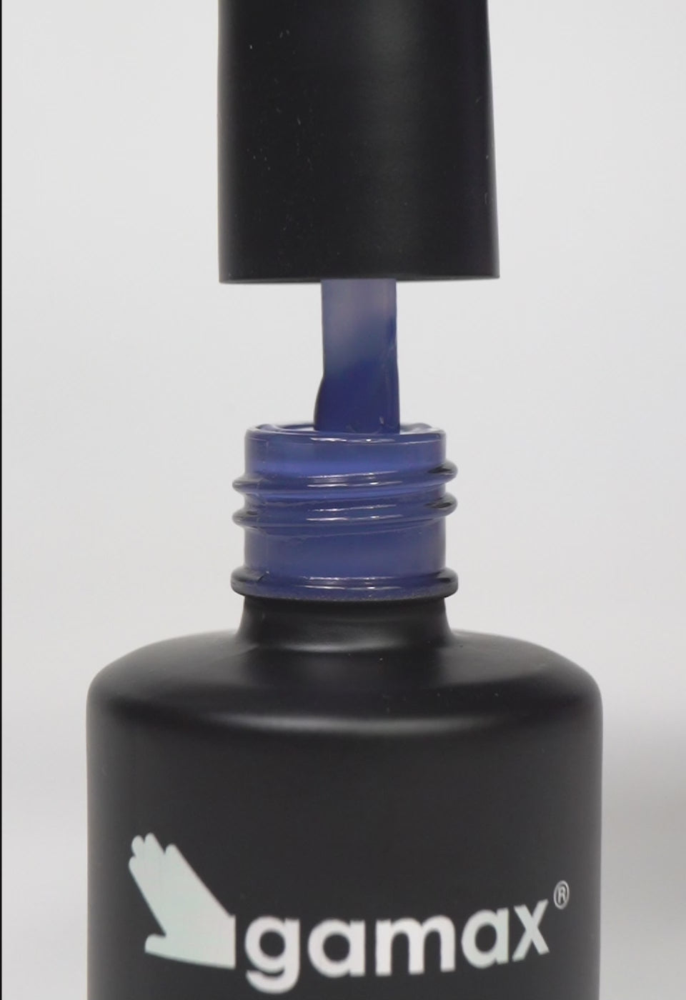 Video applicazione smalto semipermanente blu navy Moderna