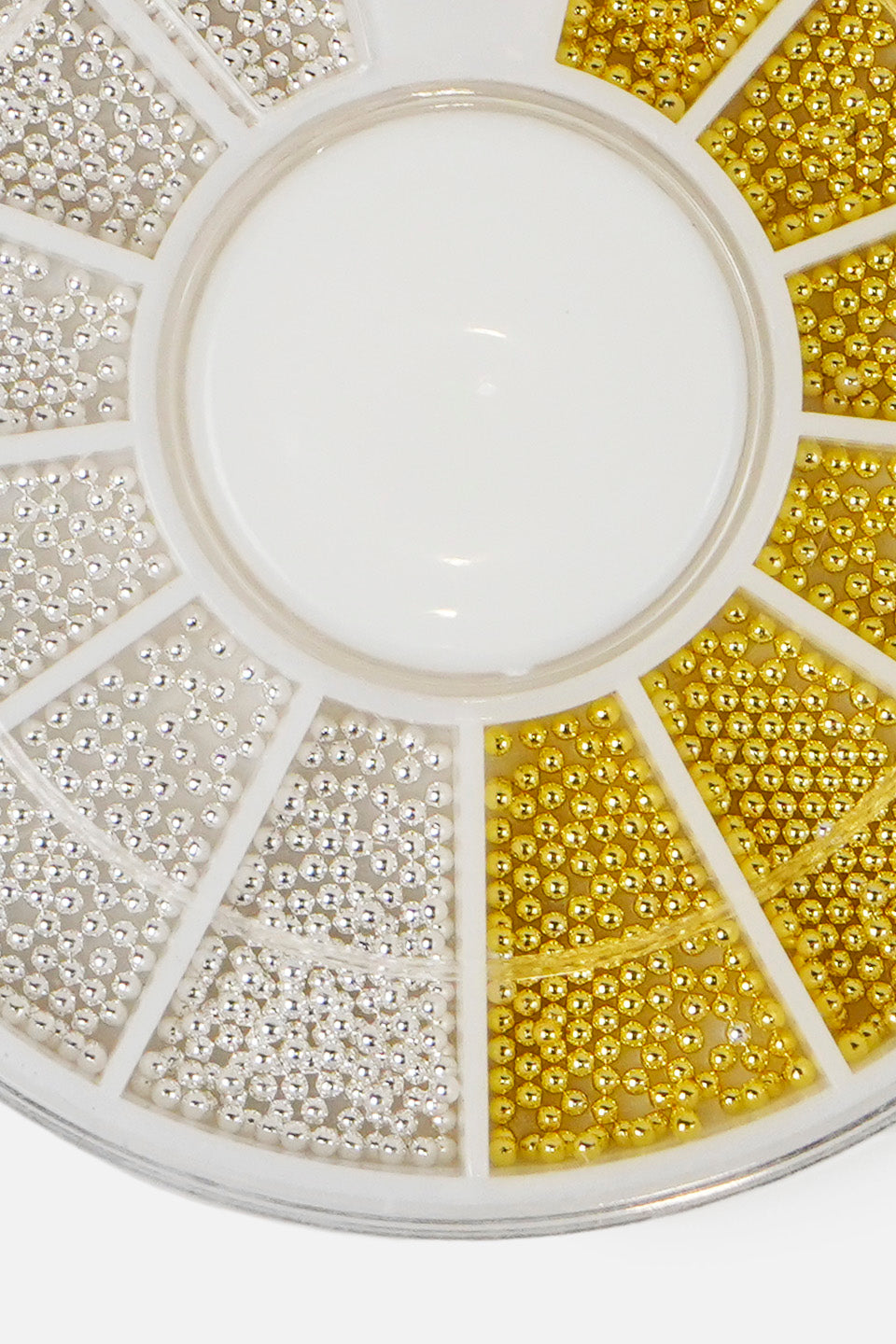 Ruota perline nail art oro e argento dettaglio perline