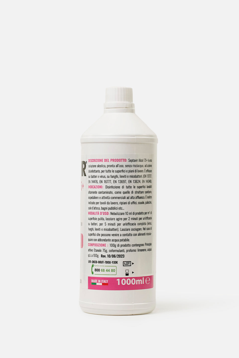 primo piano del retro del flacone disinfettante superfici septavir con tappo chiuso 