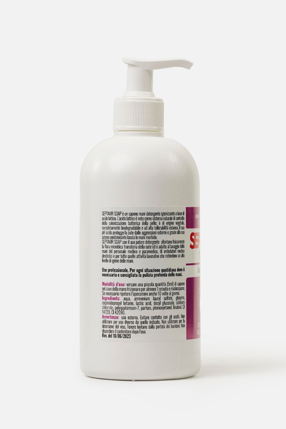 primo piano del retro del flacone sapone mani septavir da 500 ml, in cui è visibile l'etichetta.